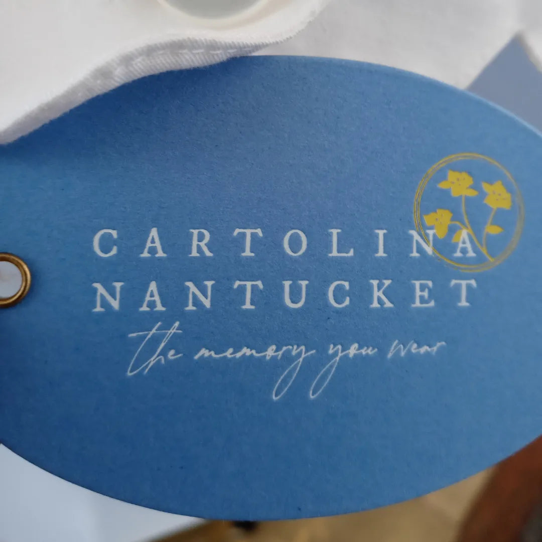 Cartolina Nantucket By : Zoe Rosenberg Women's Crop Top