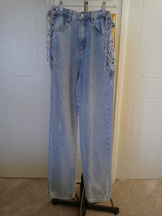 Women's Fashion Nova Breaking Chains Straight Leg Jeans -Size 5 Light Blue