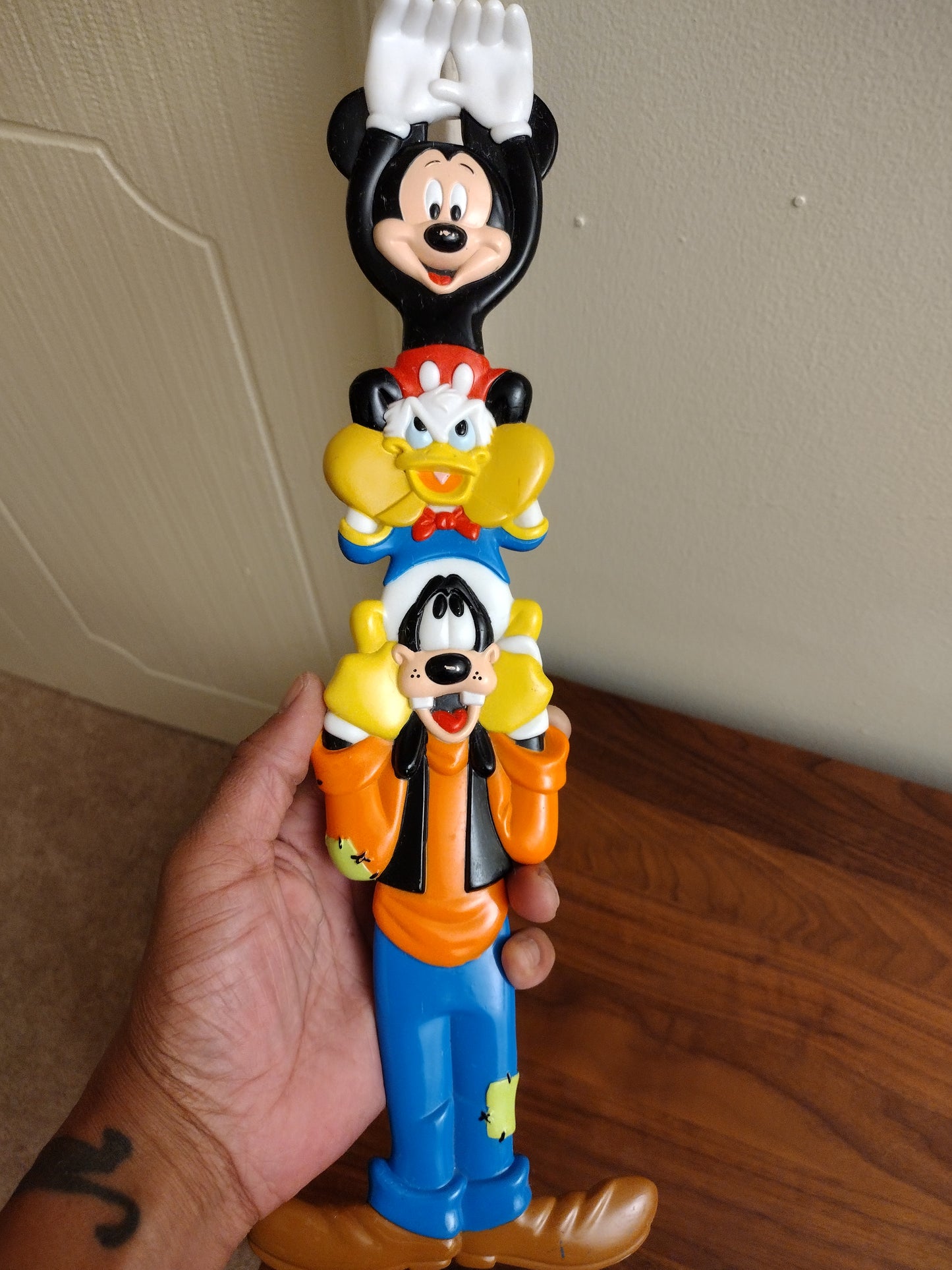 Mickey Mouse, Donald Duck & Goofy Backscratcher
