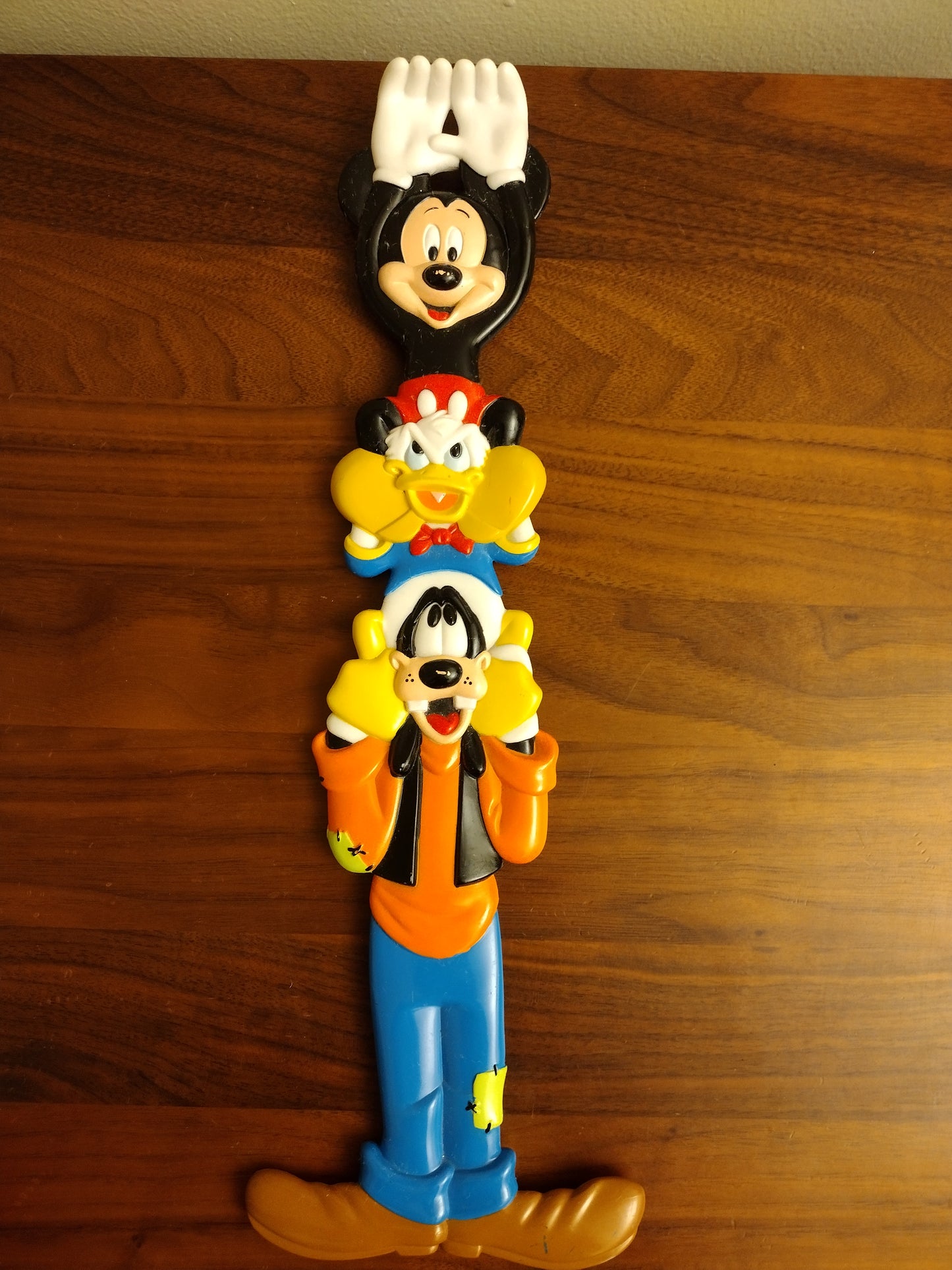 Mickey Mouse, Donald Duck & Goofy Backscratcher