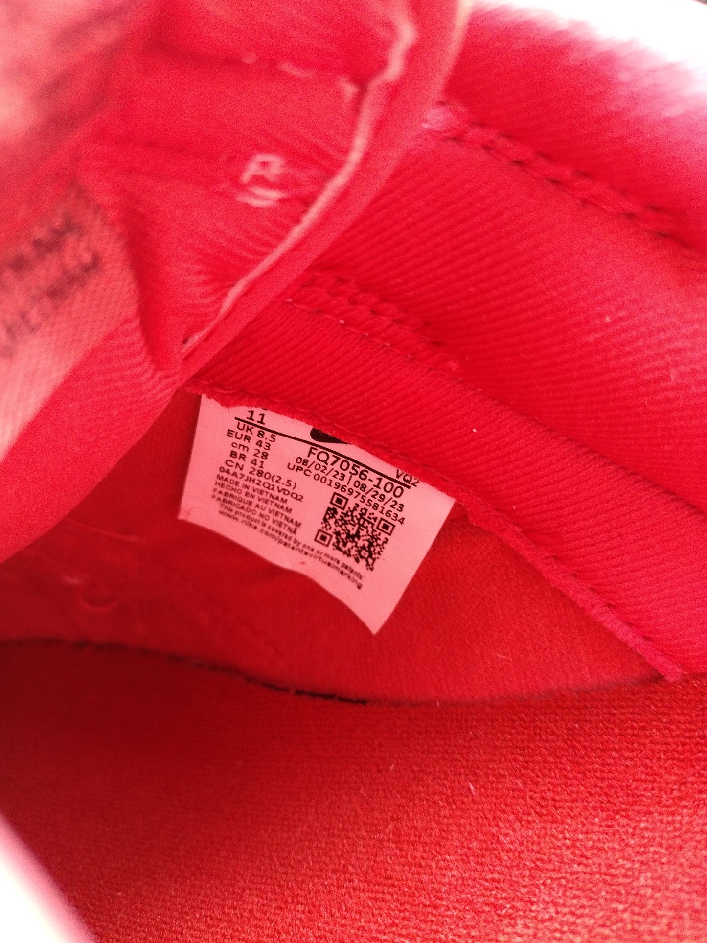 Nike Dunk Low " Valentines Day " Women's Size - 11