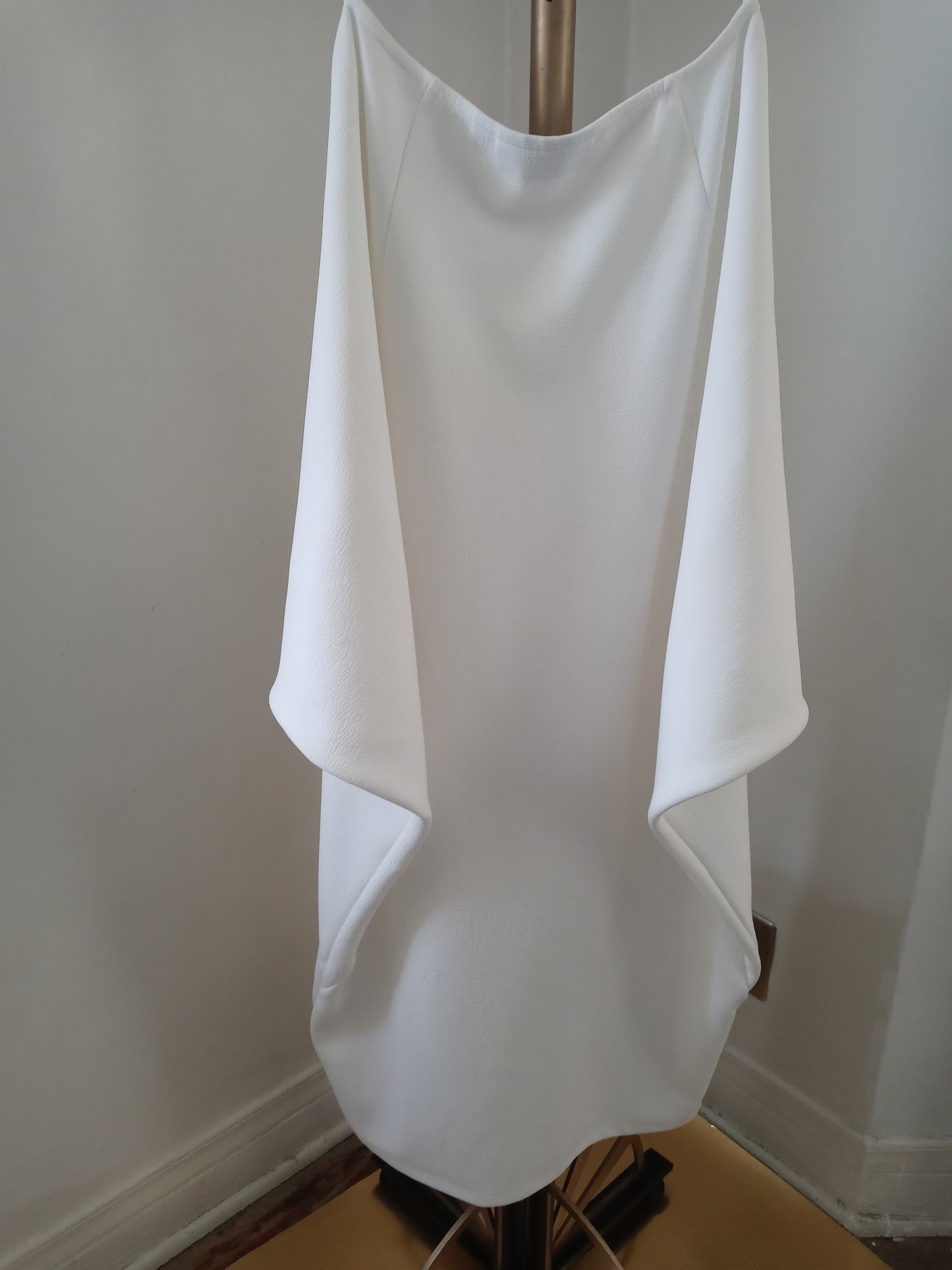 Gabrielle Union New York & Company Off White Long Sleeve Flair Knee Length Elegant T Shirt Dress - Women's Size XL