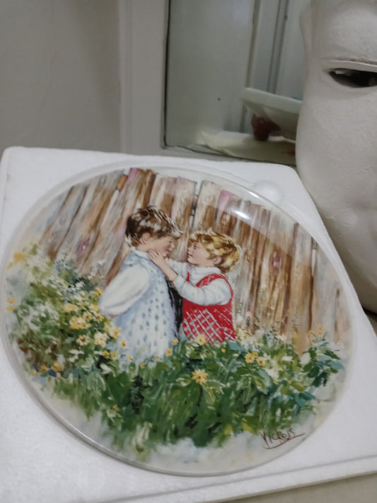 Mary Vickers "Be My Friend" Collector Plate Numbered Queen's Ware by Wedgwood.