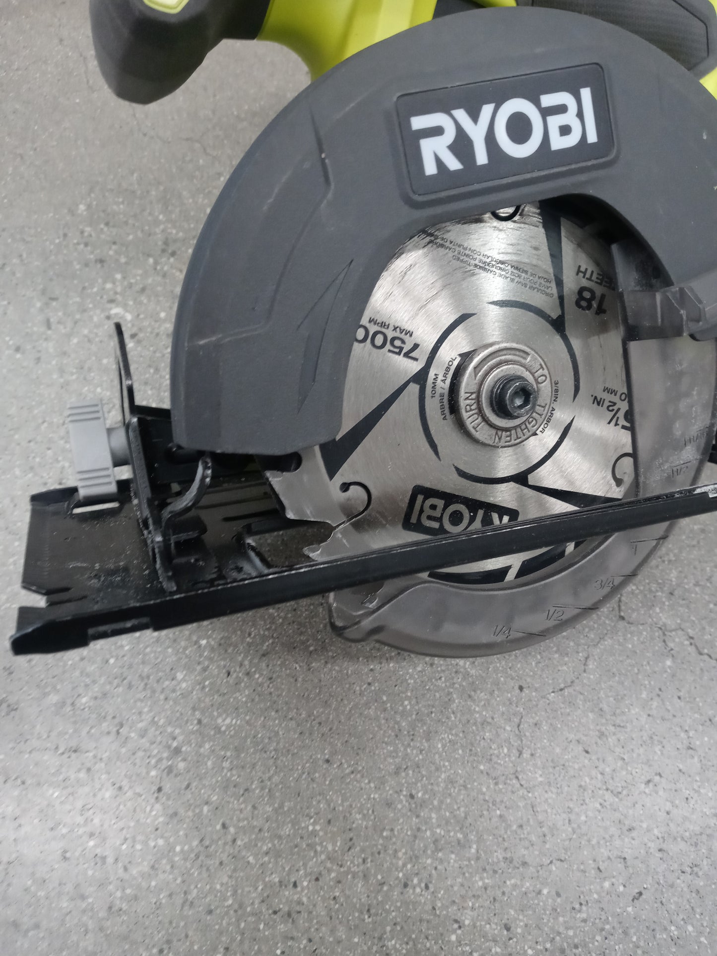 Ryobi One + 18V Cordless 5 1/2 in. Circular Saw