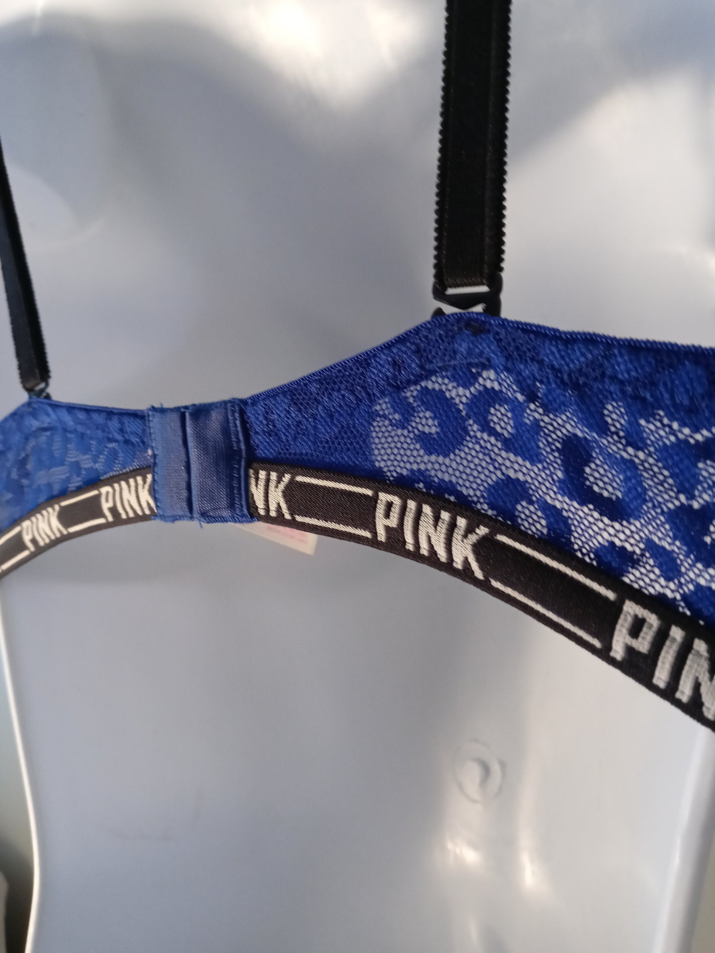 VS PINK Blue Leopard Print Lace Push Up Bra
